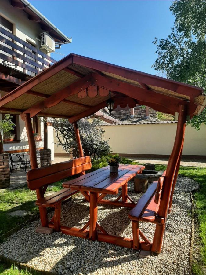 Aqua Apartman Gyula Zewnętrze zdjęcie