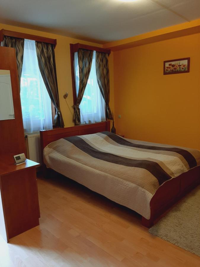 Aqua Apartman Gyula Zewnętrze zdjęcie