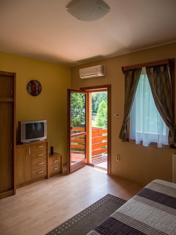 Aqua Apartman Gyula Pokój zdjęcie