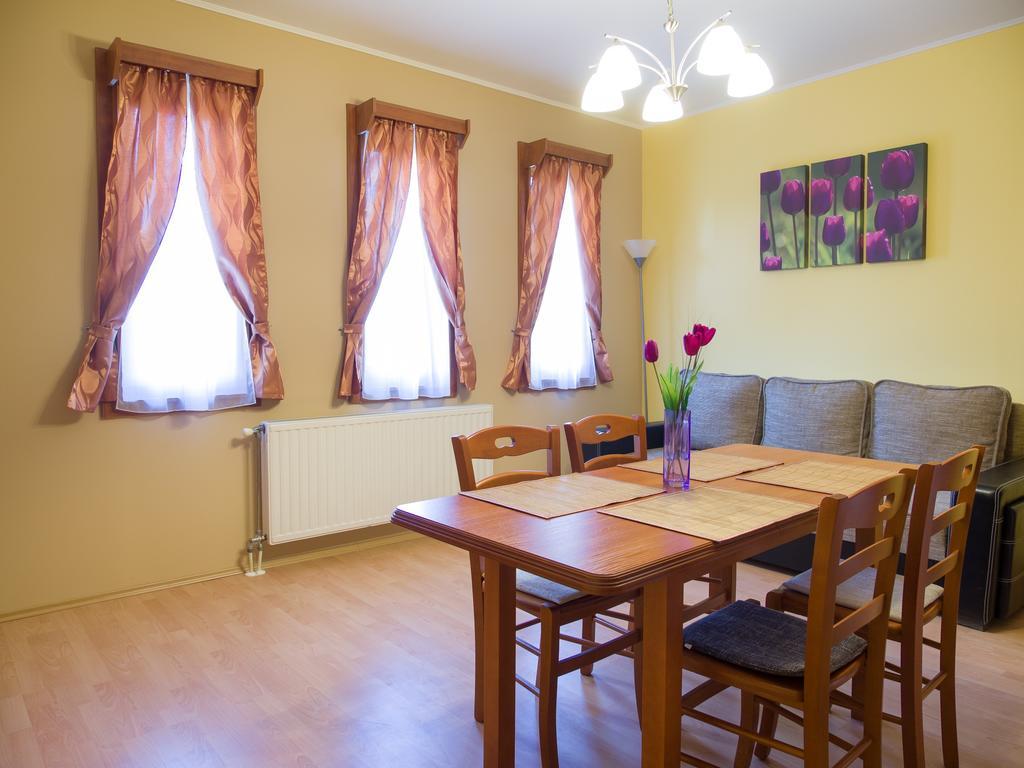 Aqua Apartman Gyula Pokój zdjęcie