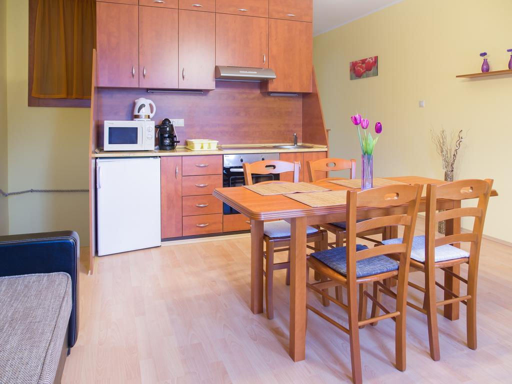 Aqua Apartman Gyula Pokój zdjęcie